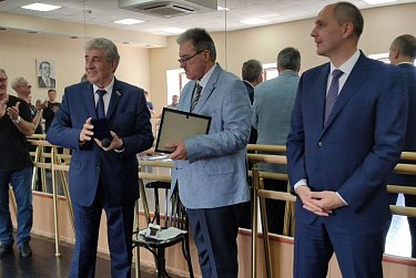 Поздравляем народного артиста